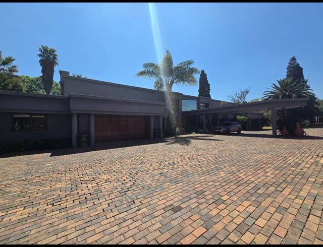 FARM FOR SALE IN BEAULIEU